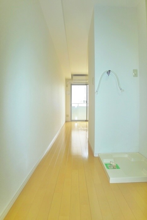 物件内観写真8　(廊下)