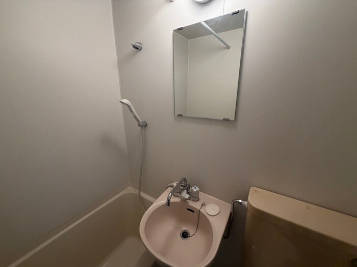 物件内観写真11　(洗面)