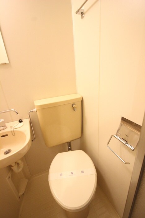 物件内観写真13　(トイレ)