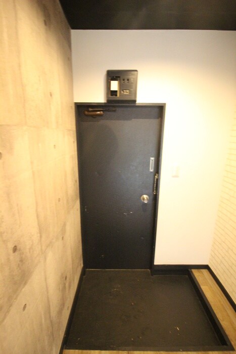 物件内観写真14　(玄関)