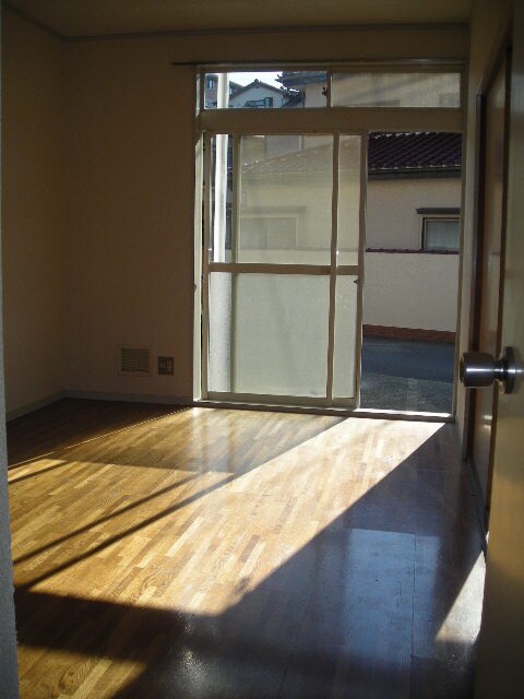 物件内観写真5　(居室)