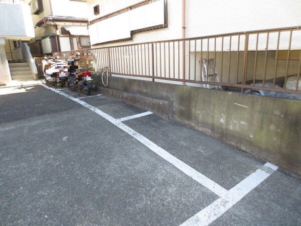 バイク置き場