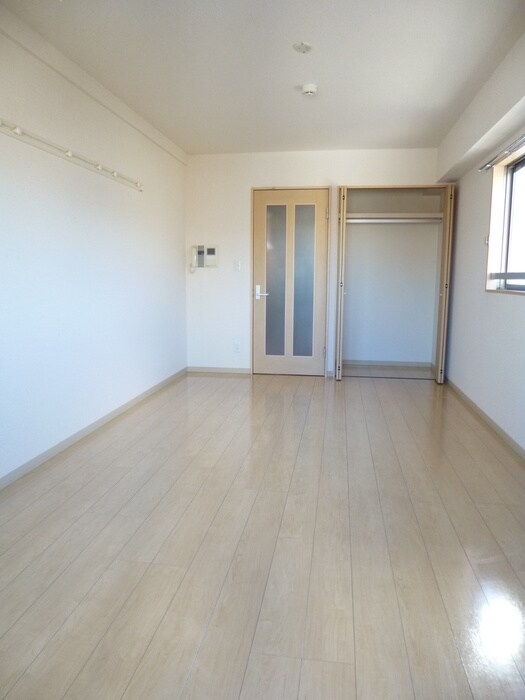 物件内観写真11　(居室)