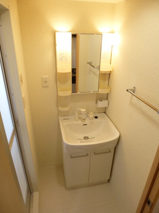 物件内観写真15　(洗面)