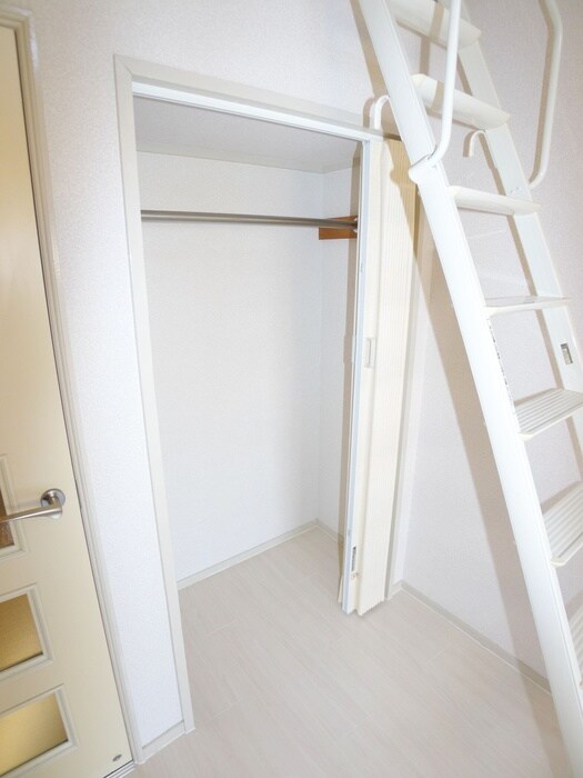 物件内観写真5　(収納)