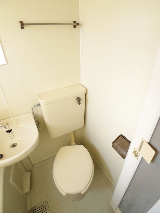 物件内観写真9　(トイレ)