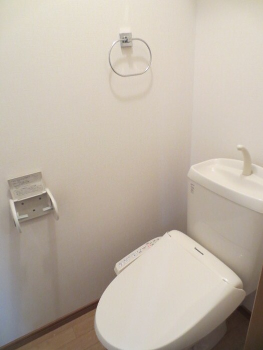 物件内観写真13　(トイレ)