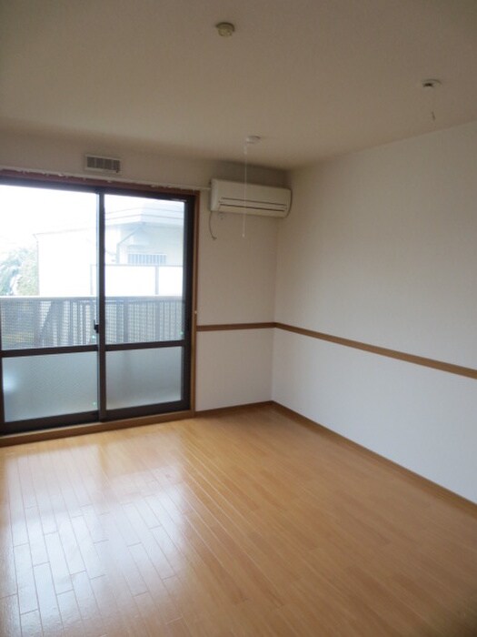 物件内観写真15　(居室)