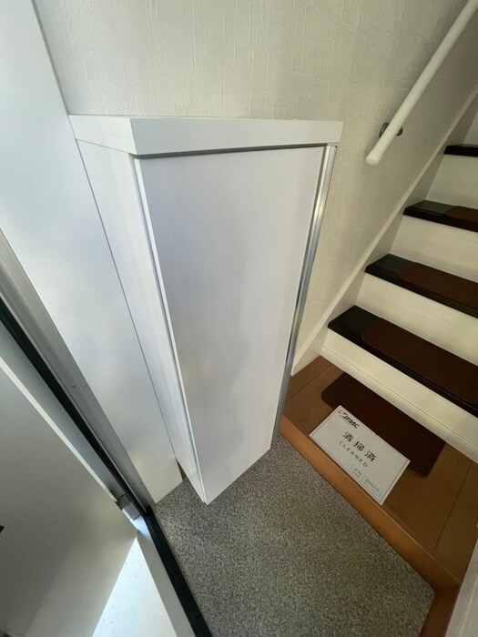 物件内観写真18　(玄関)