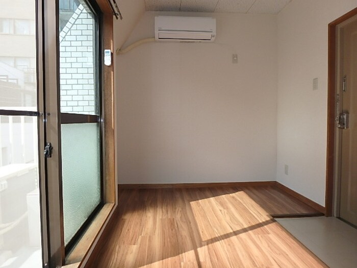 物件内観写真10　(居室)