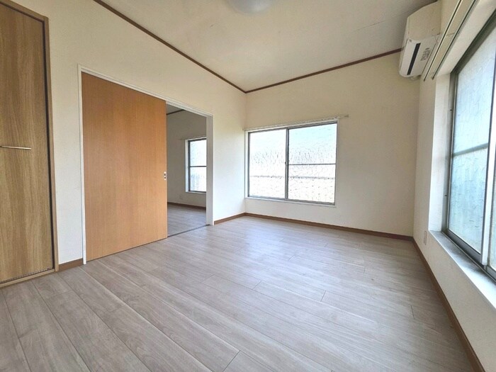 物件内観写真22　(居室)