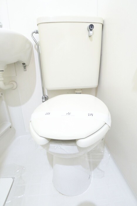 物件内観写真12　(トイレ)