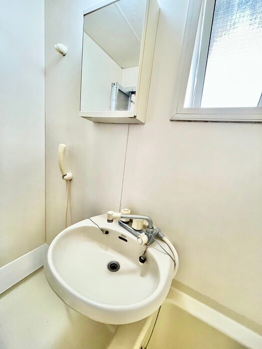 物件内観写真12　(洗面)