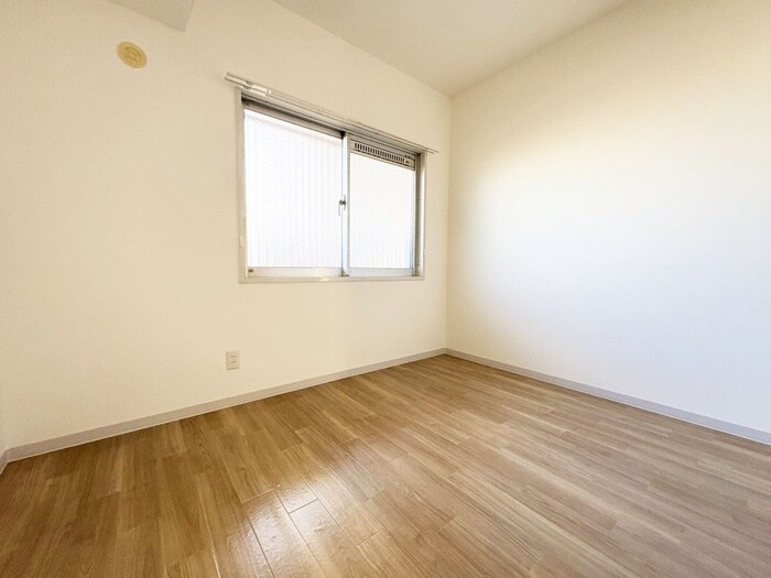 物件内観写真8　(内観写真)