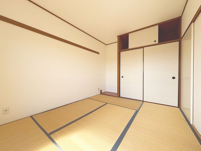 物件内観写真10　(居室)