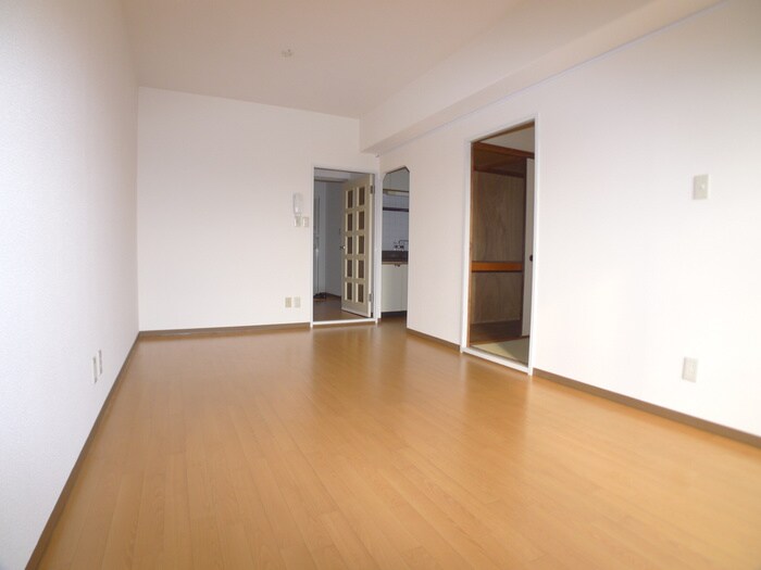 物件内観写真14　(居室)