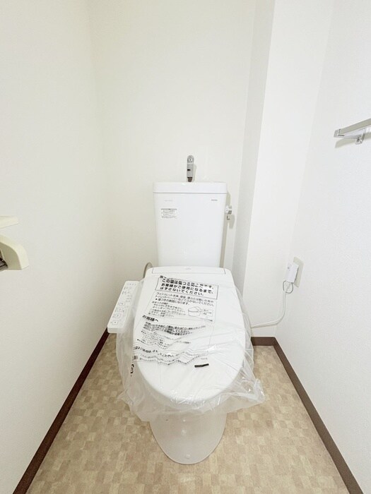 物件内観写真15　(トイレ)