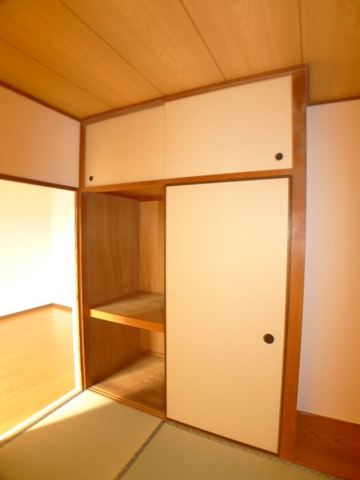 物件内観写真16　(収納)