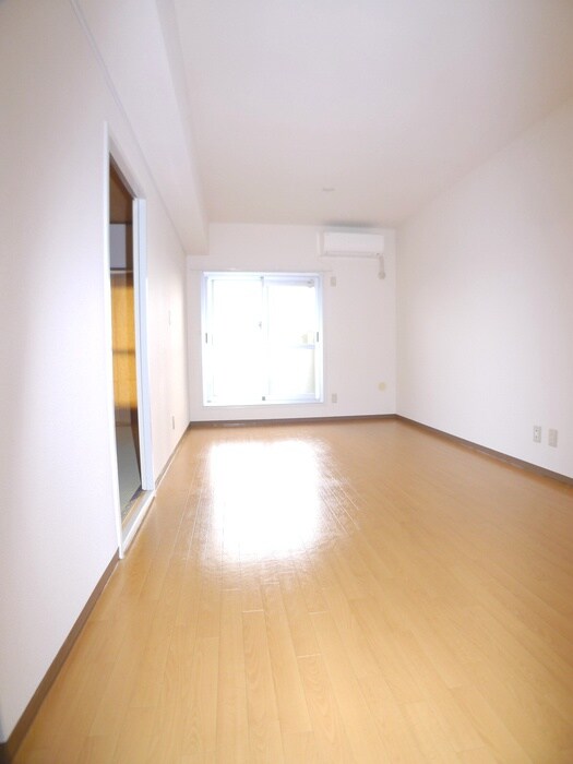 物件内観写真18　(居室)