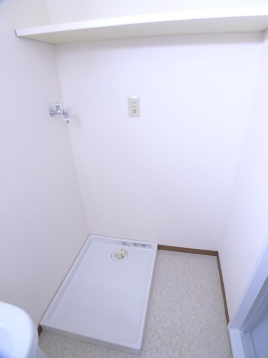 物件内観写真19　(洗濯機置場)