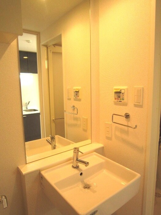 物件内観写真7　(収納)