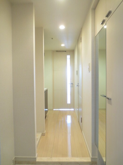 物件内観写真10　(廊下)