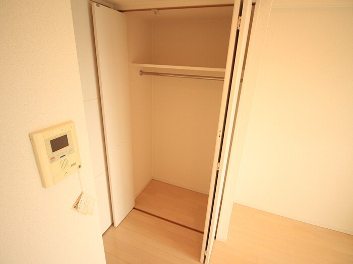 物件内観写真12　(収納)