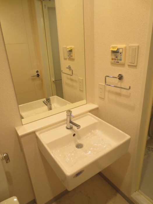 物件内観写真13　(洗面)