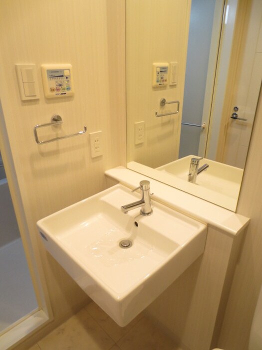 物件内観写真13　(洗面)