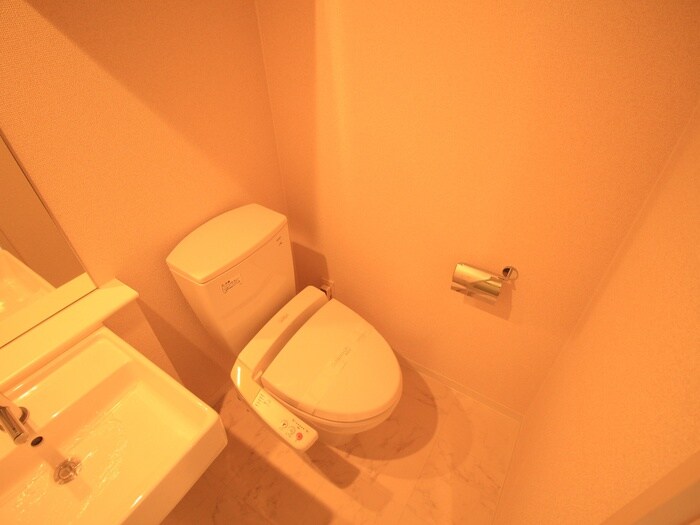 物件内観写真14　(トイレ)