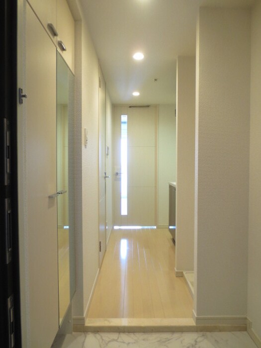 物件内観写真17　(廊下)