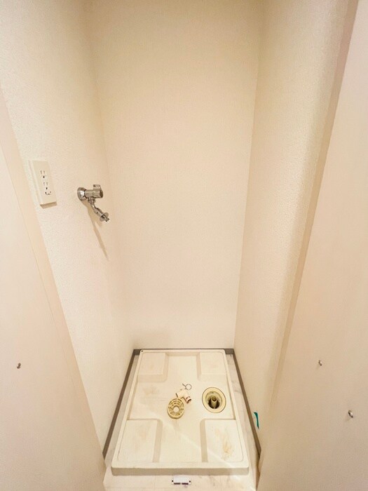 物件内観写真20　(洗濯機置場)