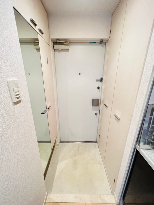 物件内観写真21　(玄関)