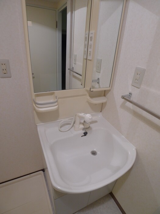 物件内観写真6　(洗面)