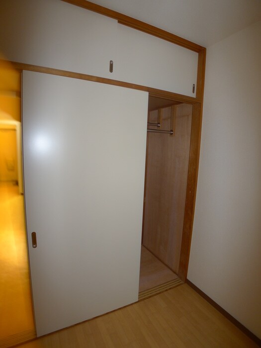 物件内観写真10　(収納)
