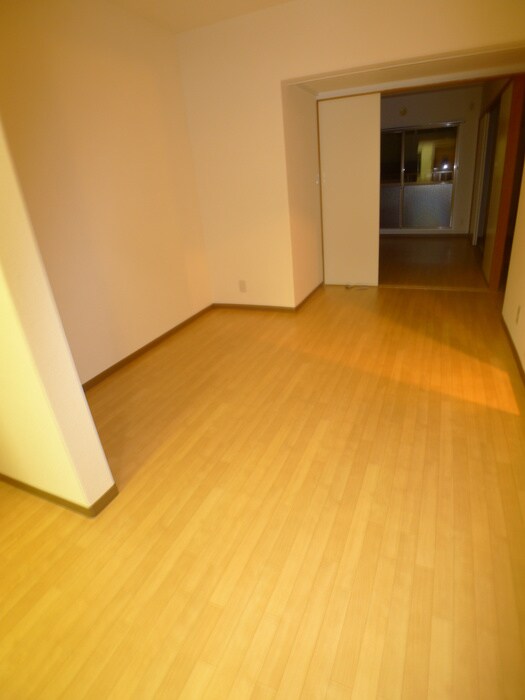 物件内観写真14　(居室)