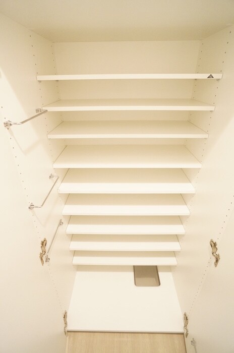 物件内観写真15　(靴箱)