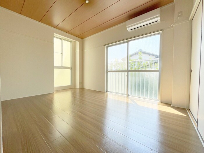 物件内観写真4　(居室)