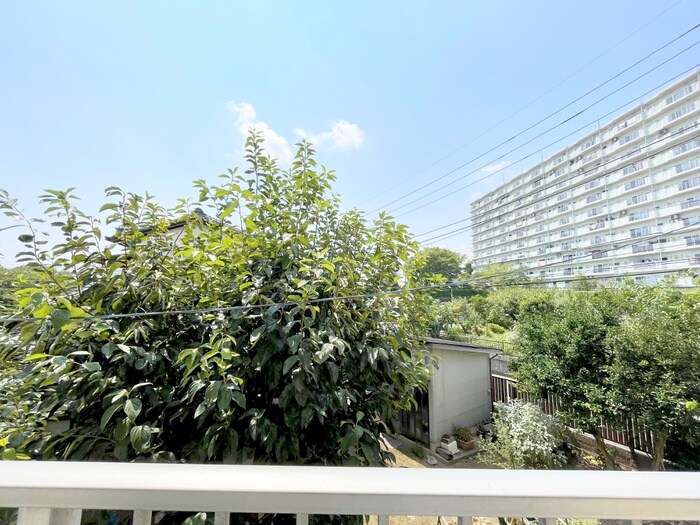 物件内観写真16　(室内からの展望)