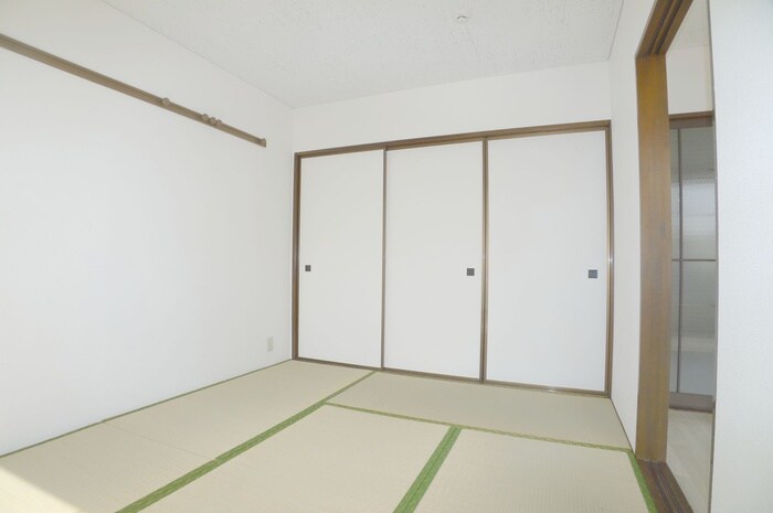 物件内観写真6　(居室)