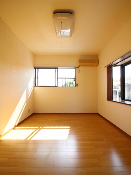 物件内観写真12　(居室)