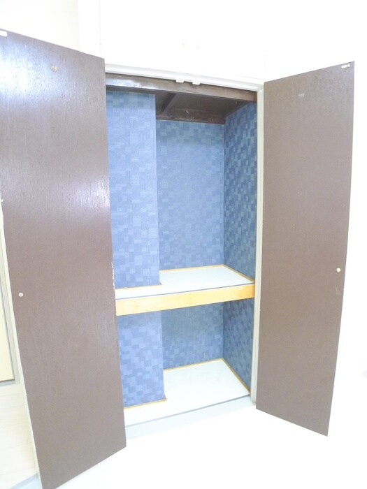 物件内観写真10　(収納)