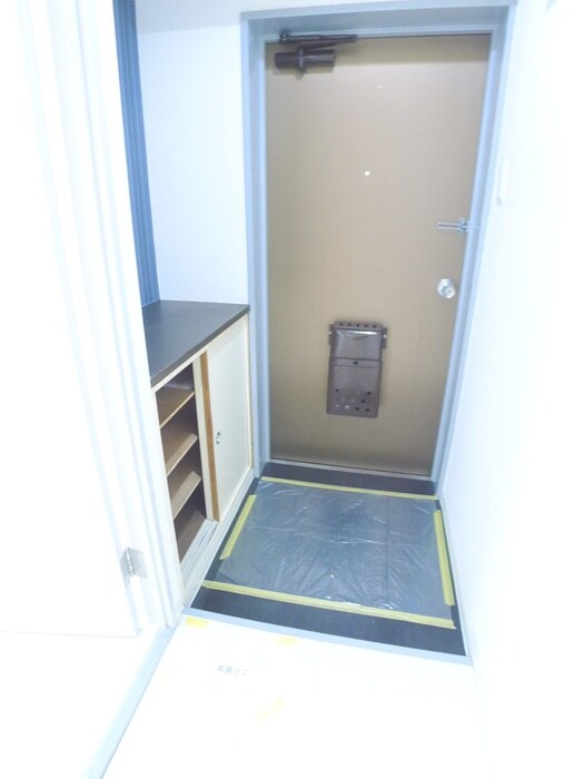 物件内観写真15　(玄関)