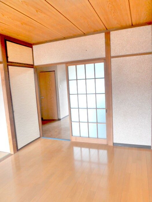 物件内観写真9　(居室)