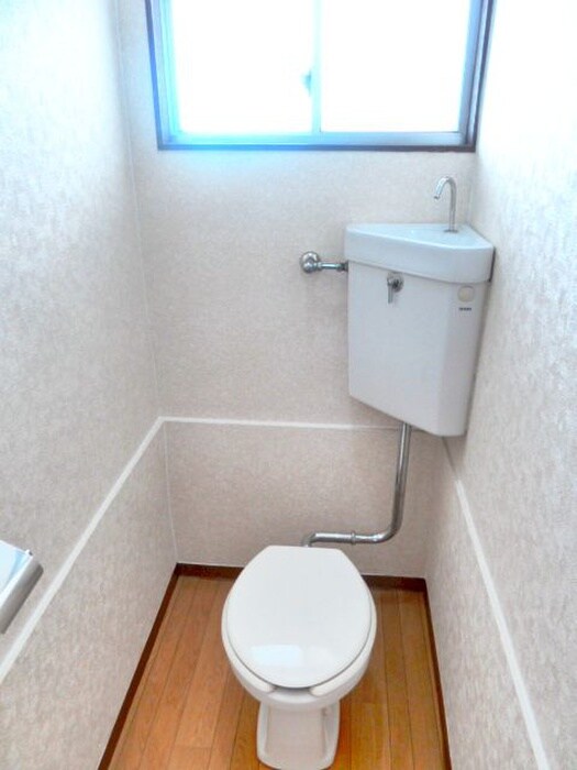 物件内観写真16　(トイレ)