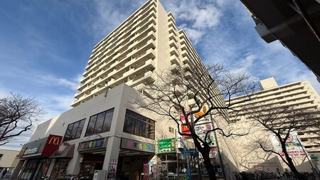 高尾パークハイツA棟外観写真