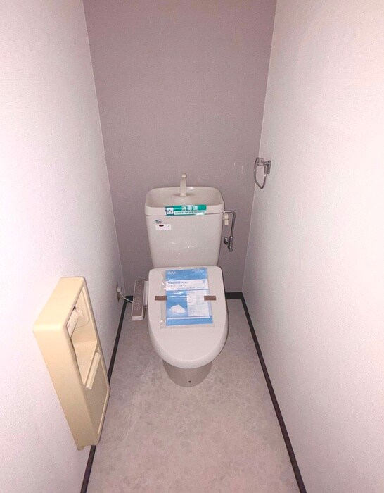 物件内観写真14　(トイレ)