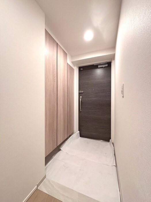 物件内観写真7　(玄関)