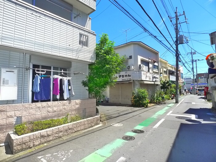 物件外観写真6　(周辺環境)