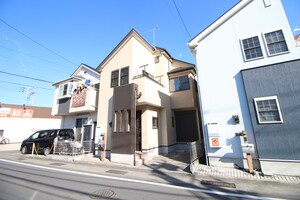 座間市ひばりが丘1丁目戸建外観写真